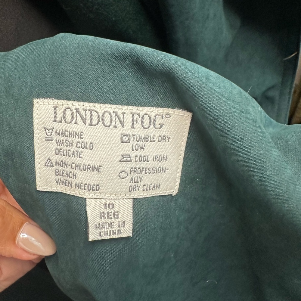 London fog, green suede, maxi, trenchcoat double breasted with belt 10 - Picture 6 of 9